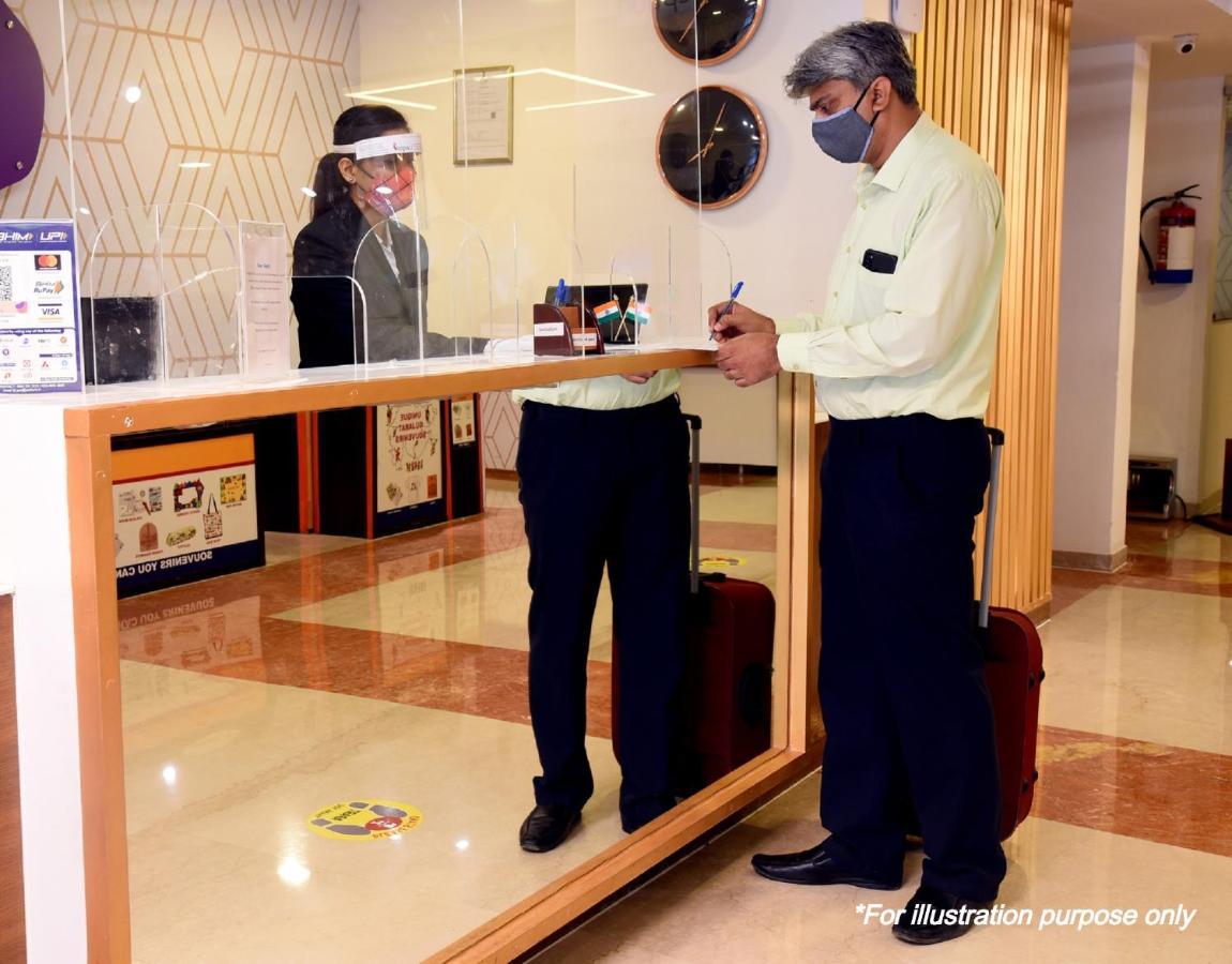 Oyo 11752 Hotel Sun Palace Residency Indirapuram Kültér fotó